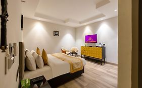 Okas Grand Luxury Collection Hotel Near Crowne Plaza New Delhi Okhla